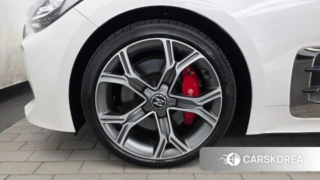 Kia Stinger id 4416943 из Кореи 30