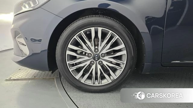 Kia K7 Premier Hybrid id 4362617 из Кореи 27