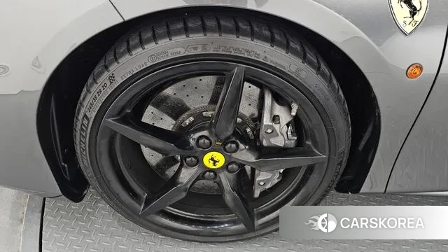 Ferrari 488 Spider id 3345337 из Кореи 15