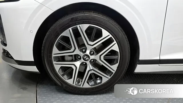 Hyundai Grandeur (GN7) id 3751721 из Кореи 15