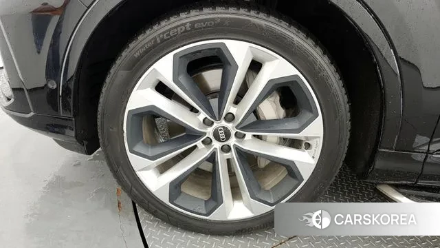 Audi Q7 (4M) id 2889901 из Кореи 15