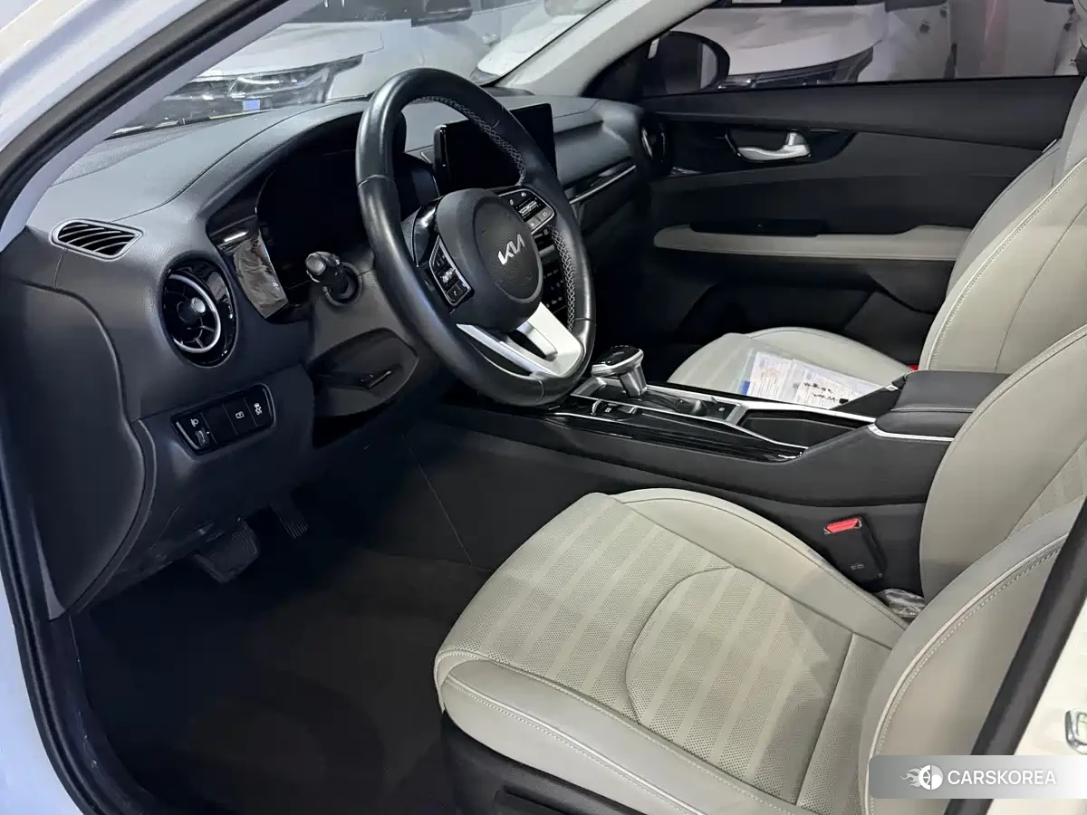 Kia K3 2023 Белый из Китая, фото 5