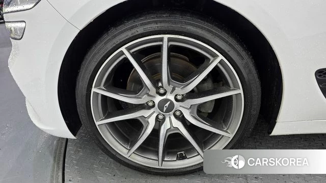 Genesis The New G70 id 3910829 из Кореи 15