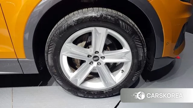 Audi Q8 (4M) id 3349278 из Кореи 15