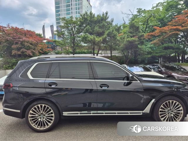 BMW X7 (G07) 2024 Черный из Кореи, фото 5