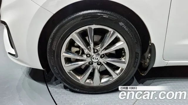 Kia The New Carnival id 2757638 из Кореи 15