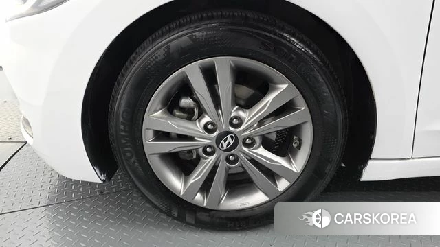 Hyundai Avante AD id 3796280 из Кореи 15