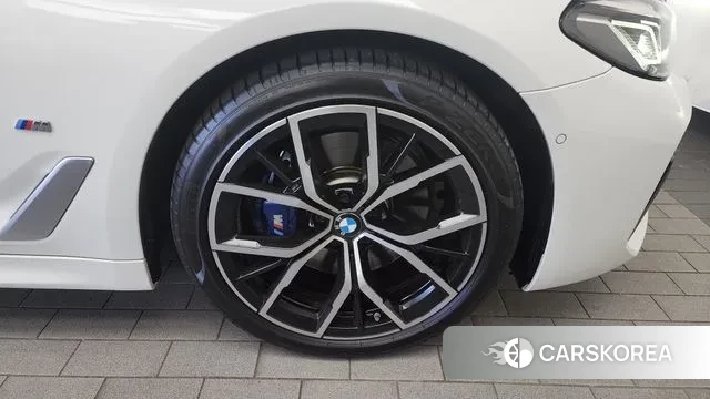 BMW 5 Series (G30) id 3366368 из Кореи 15