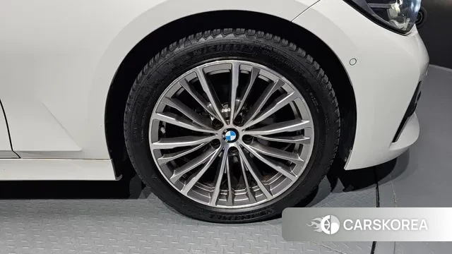 BMW 3 Series (G20) id 3004547 из Кореи 15