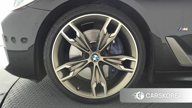 BMW 5 Series (G30) id 4309653 из Кореи 28