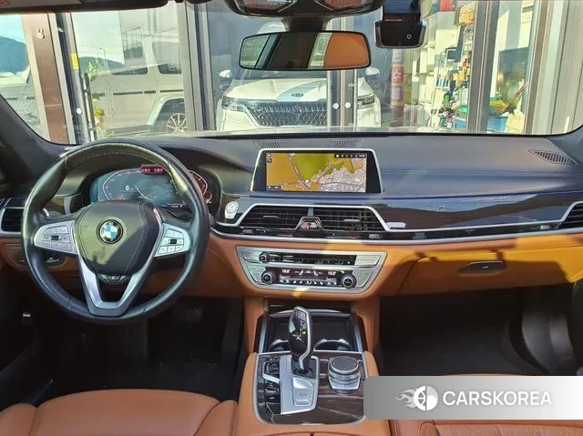 BMW 7 Series (G11) id 3055021 из Кореи 9