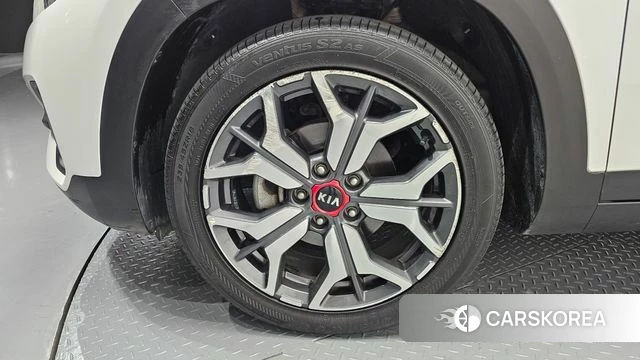 Kia Seltos id 4637837 из Кореи 30
