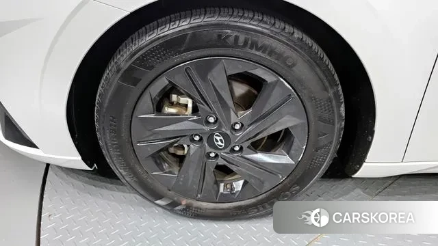 Hyundai Avante (CN7) id 3504467 из Кореи 15