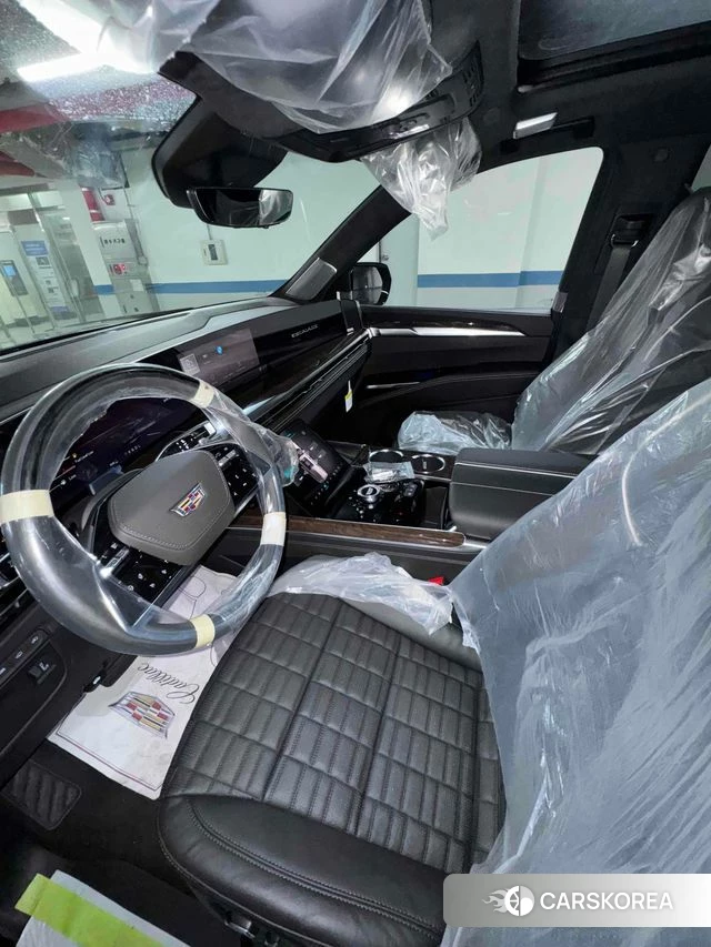 Cadillac Escalade 5th Generation 2026 Черный из Кореи, фото 5
