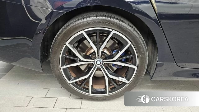 BMW 5 Series (G30) id 4641933 из Кореи 31