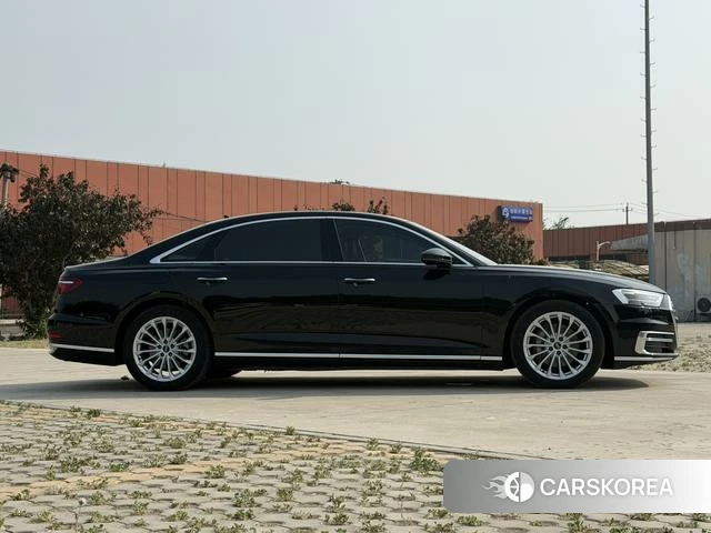 Audi A8 id 4320671 из Китая 23