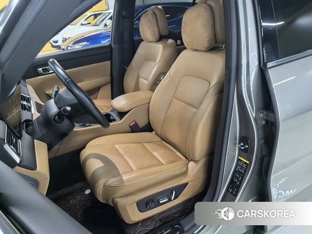 Ideal car Ideal ONE 2023 Серебристо-серый из Китая, фото 5