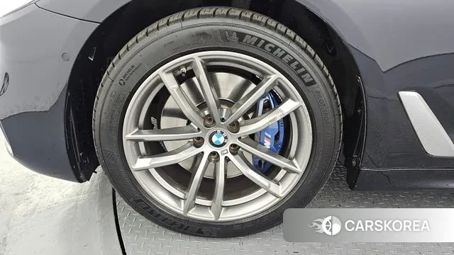 BMW 5 Series (G30) id 3563347 из Кореи 15