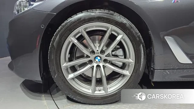 BMW 5 Series (G30) id 3361920 из Кореи 15