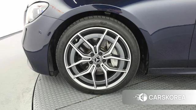 Mercedes-Benz E-Class W213 id 4593103 из Кореи 15