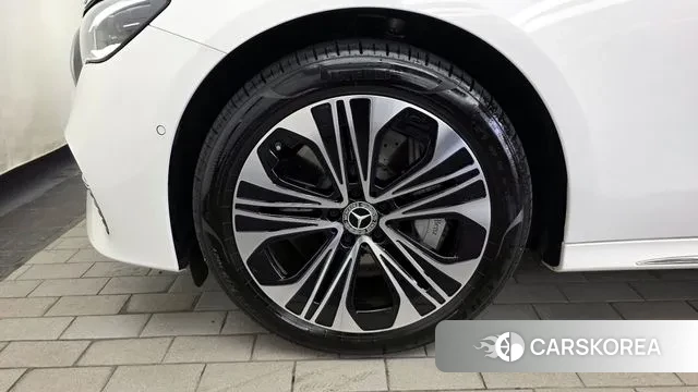 Mercedes-Benz E-Class W214 id 3658902 из Кореи 15