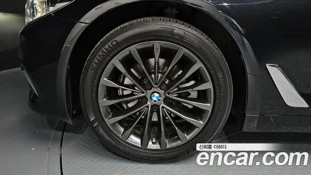 BMW 5 Series (G30) id 2584486 из Кореи 15