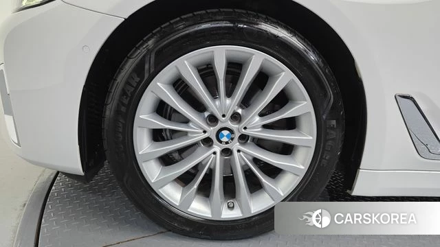 BMW 5 Series (G30) id 4676423 из Кореи 25
