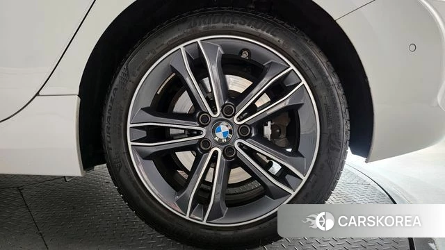 BMW 1 Series (F40) id 3935592 из Кореи 15