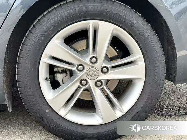 Buick Regal id 4210007 из Китая 11