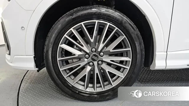 Audi Q3 (F3) id 3770155 из Кореи 15