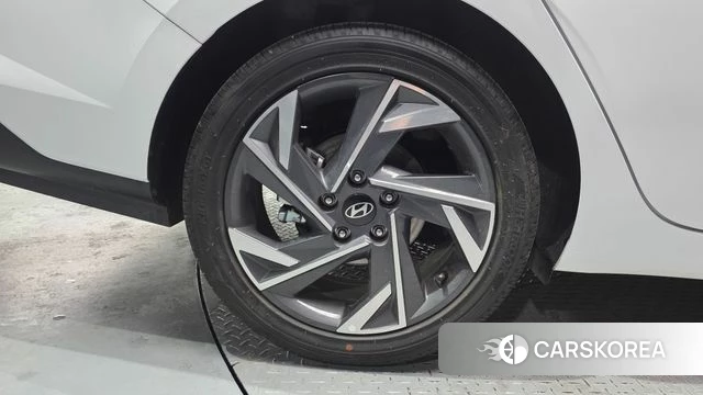 Hyundai The New Avante Hybrid (CN7) id 4185623 из Кореи 27