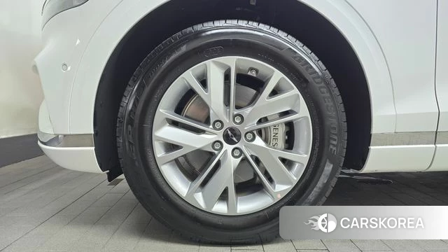 Genesis GV70 id 4456382 из Кореи 28