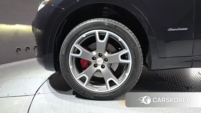 Maserati Levante id 3546769 из Кореи 15