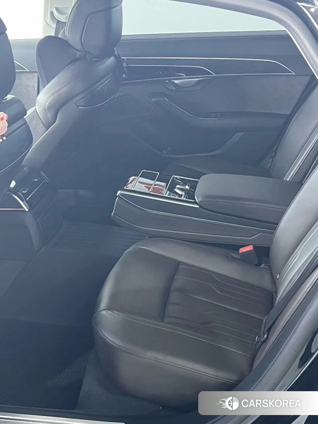 Audi A8 id 4208724 из Китая 15