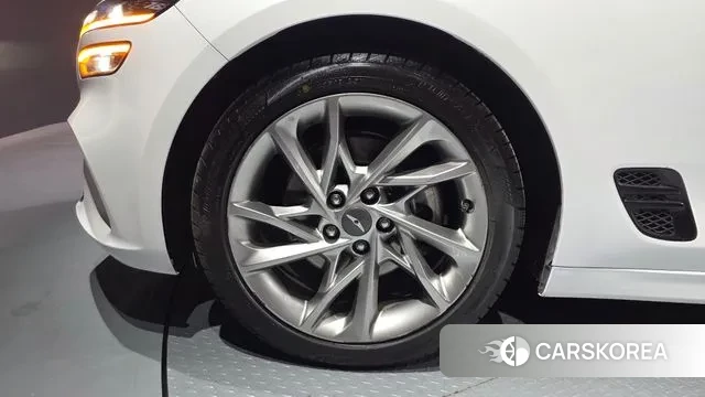 Genesis The New G70 id 3707702 из Кореи 15