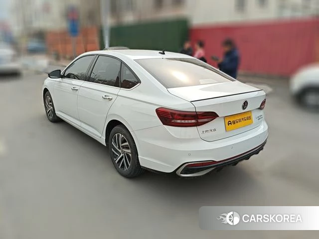 Volkswagen Lavida 2024 Белый из Китая, фото 5