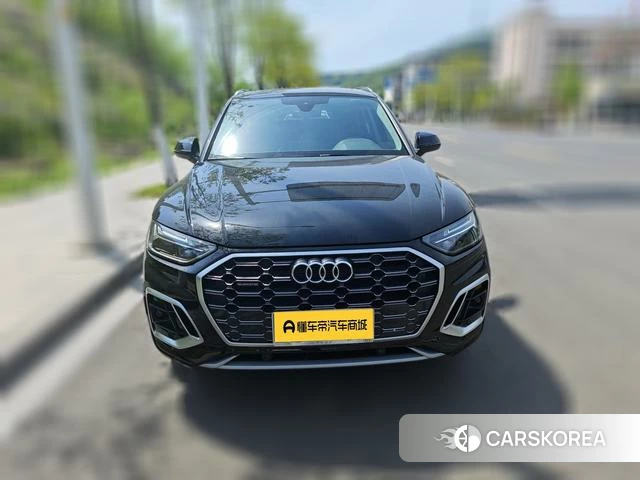 Audi Q5L 2022 Черный из Китая, фото 5