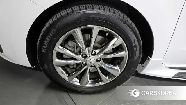 Kia The New Carnival id 4294663 из Кореи 15