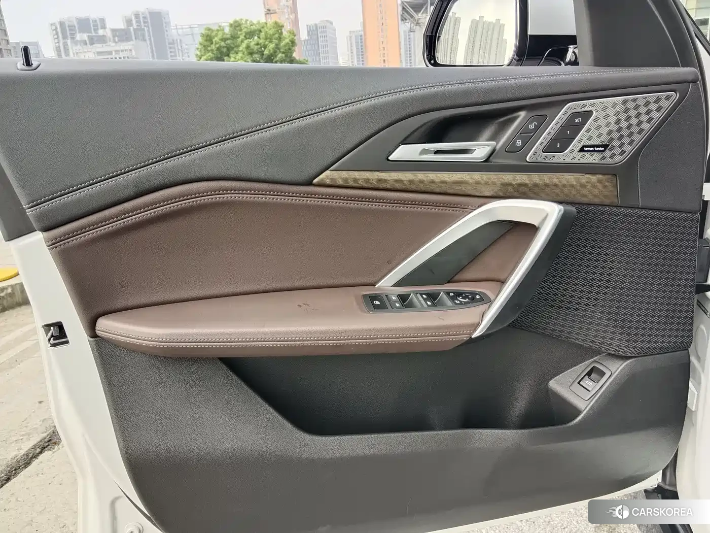 BMW iX1 id 4538930 из Китая 10