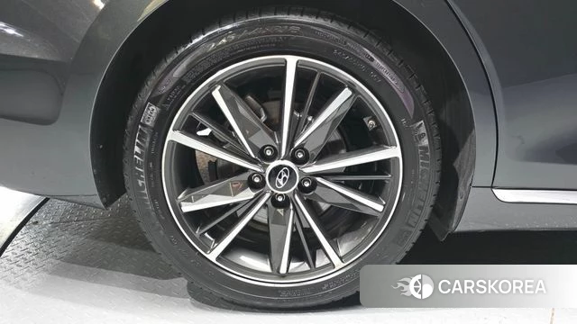 Hyundai The New Grandeur IG id 4619753 из Кореи 27