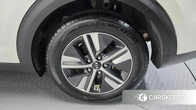 Kia The New Niro id 3867068 из Кореи 15