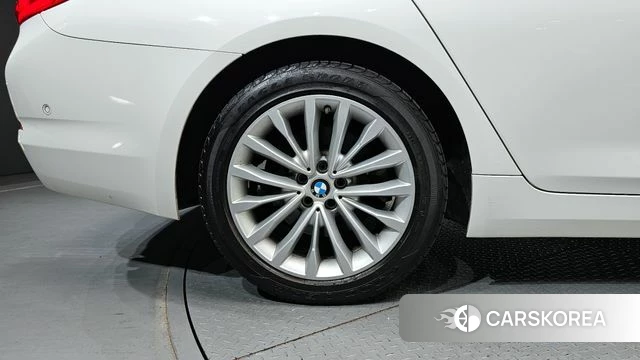 BMW 5 Series (G30) id 4251308 из Кореи 15