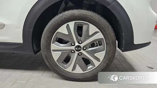 Kia Niro EV id 3433435 из Кореи 15