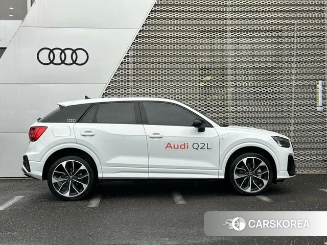 Audi Q2L id 4307486 из Китая 14