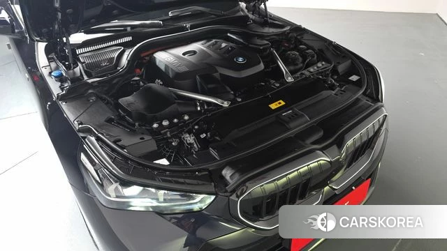 BMW 5 Series (G60) id 4778071 из Кореи 33