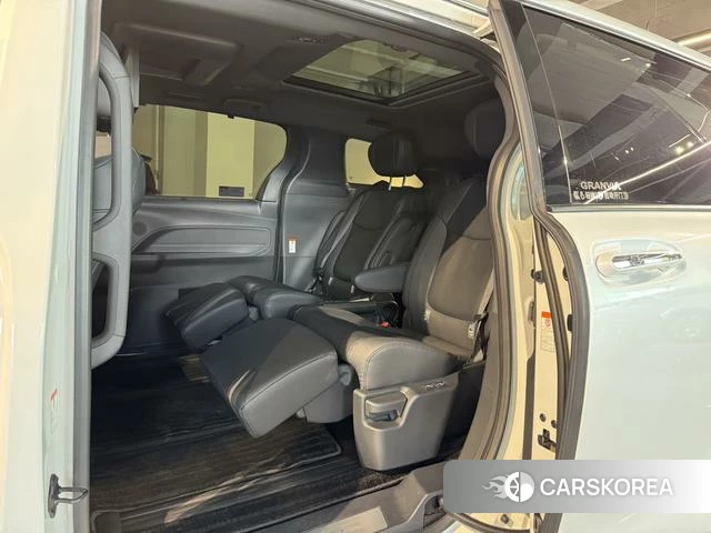 Toyota Grevia id 4259344 из Китая 34