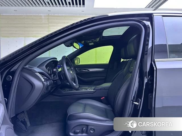 Cadillac CT5 id 3890758 из Китая 9