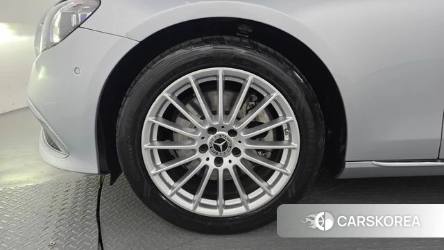 Mercedes-Benz E-Class W213 id 4872351 из Кореи 31