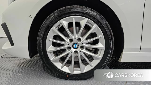 BMW 1 Series (F40) id 3923744 из Кореи 15