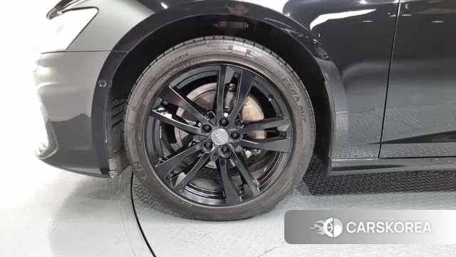 Audi A6 (C8) id 3422849 из Кореи 15